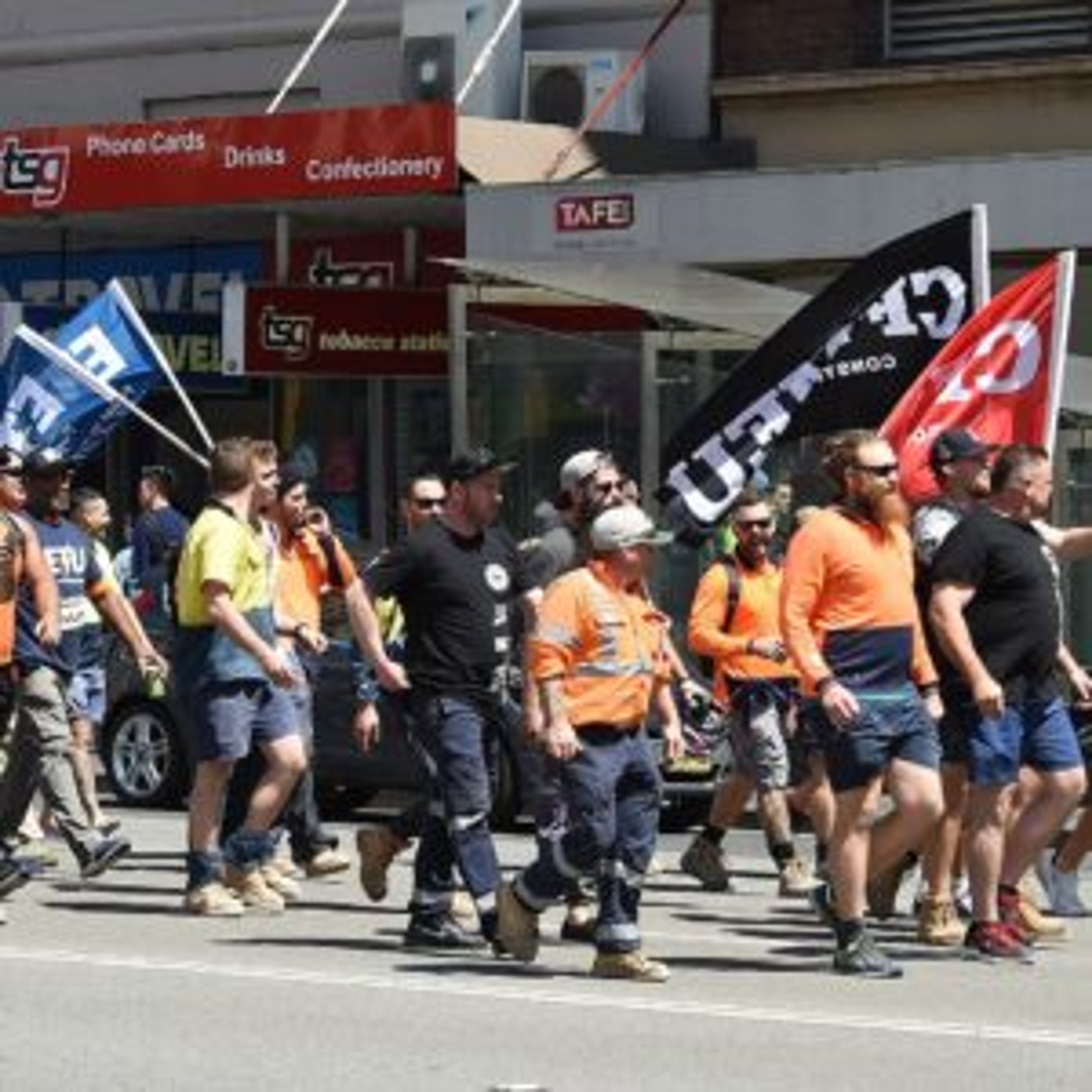 Vaccine protest in Melbourne takes a violent turn