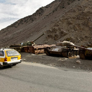 Resistance Fighters and the Taliban: uncertainty over control