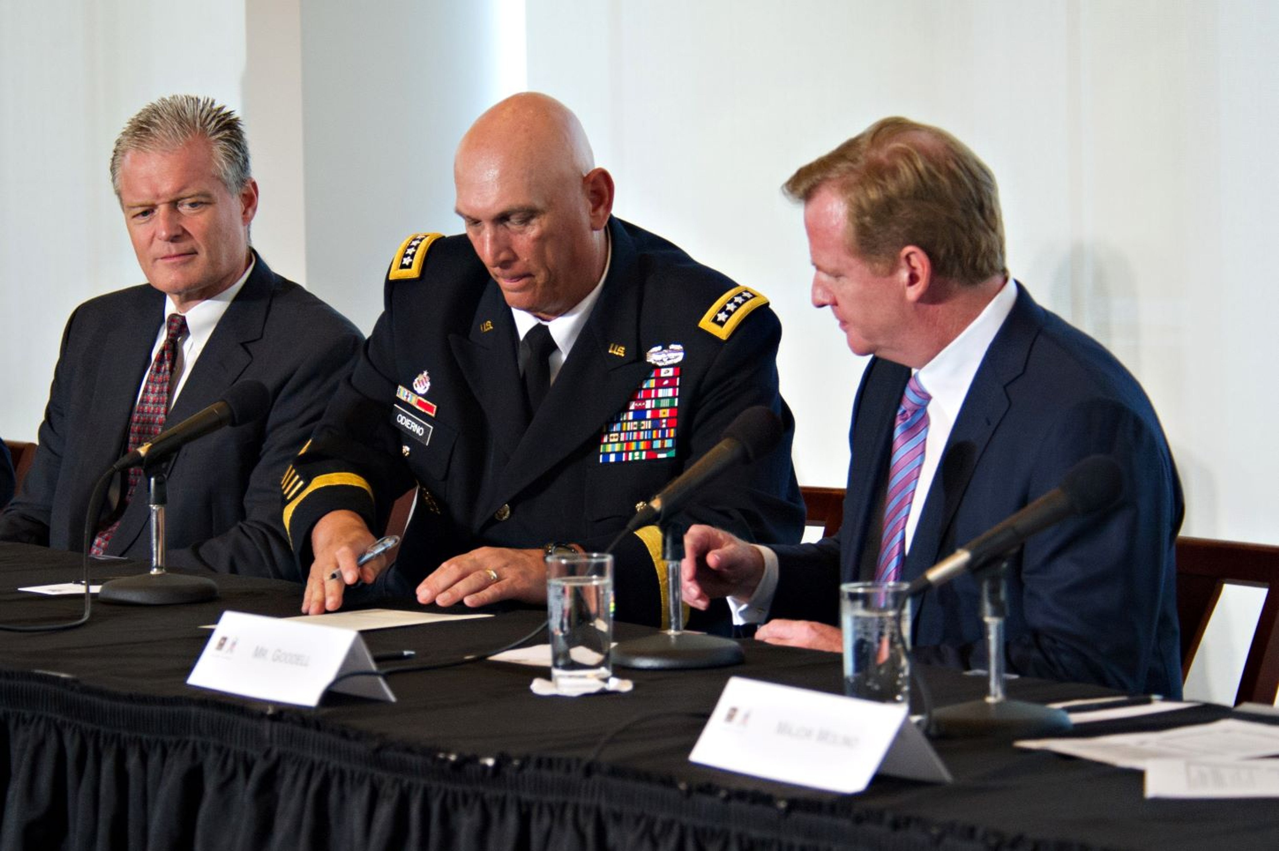 U.S. military continues to neglect brain injury care