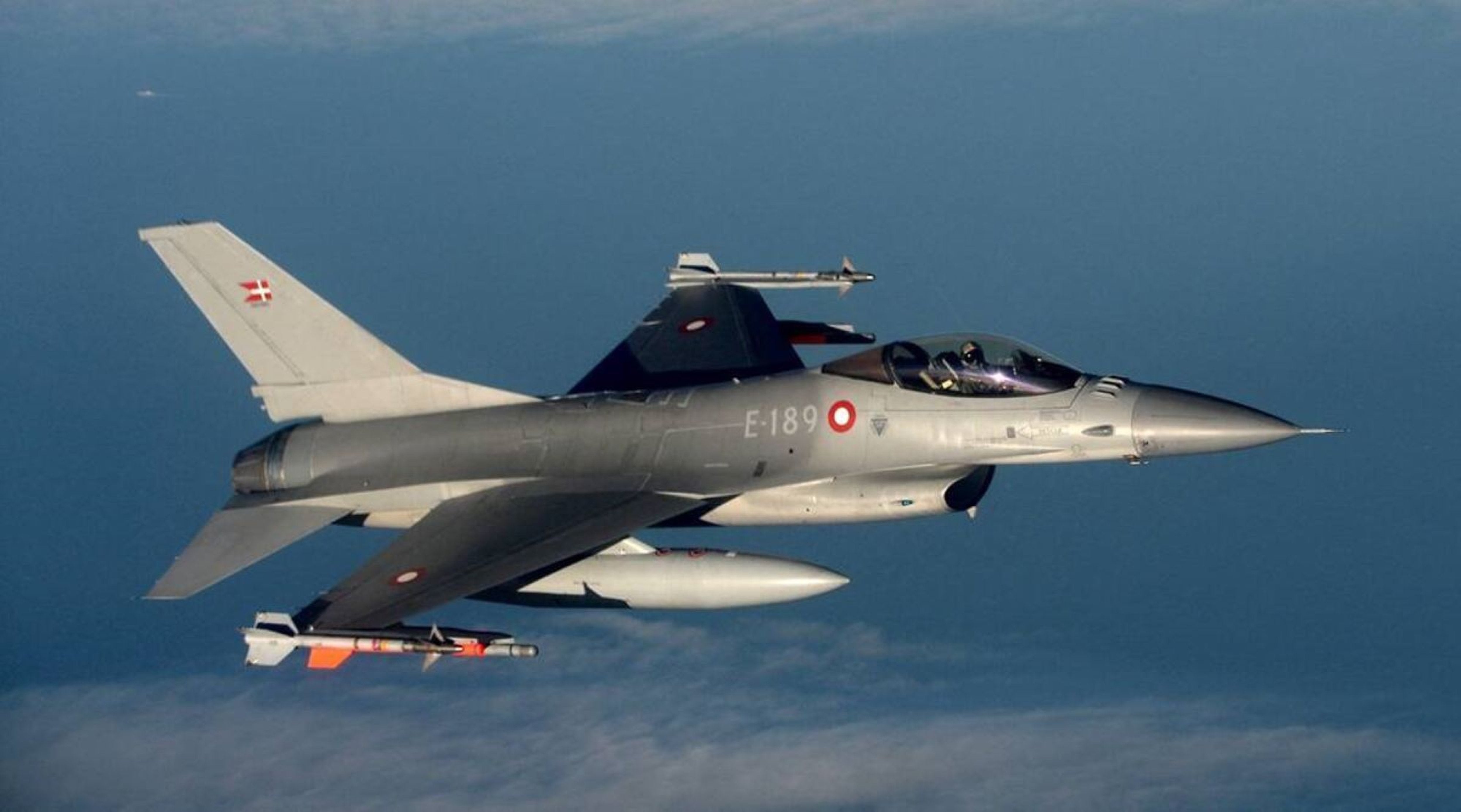 37 Chinese military planes enter Taiwan’s air defense zone