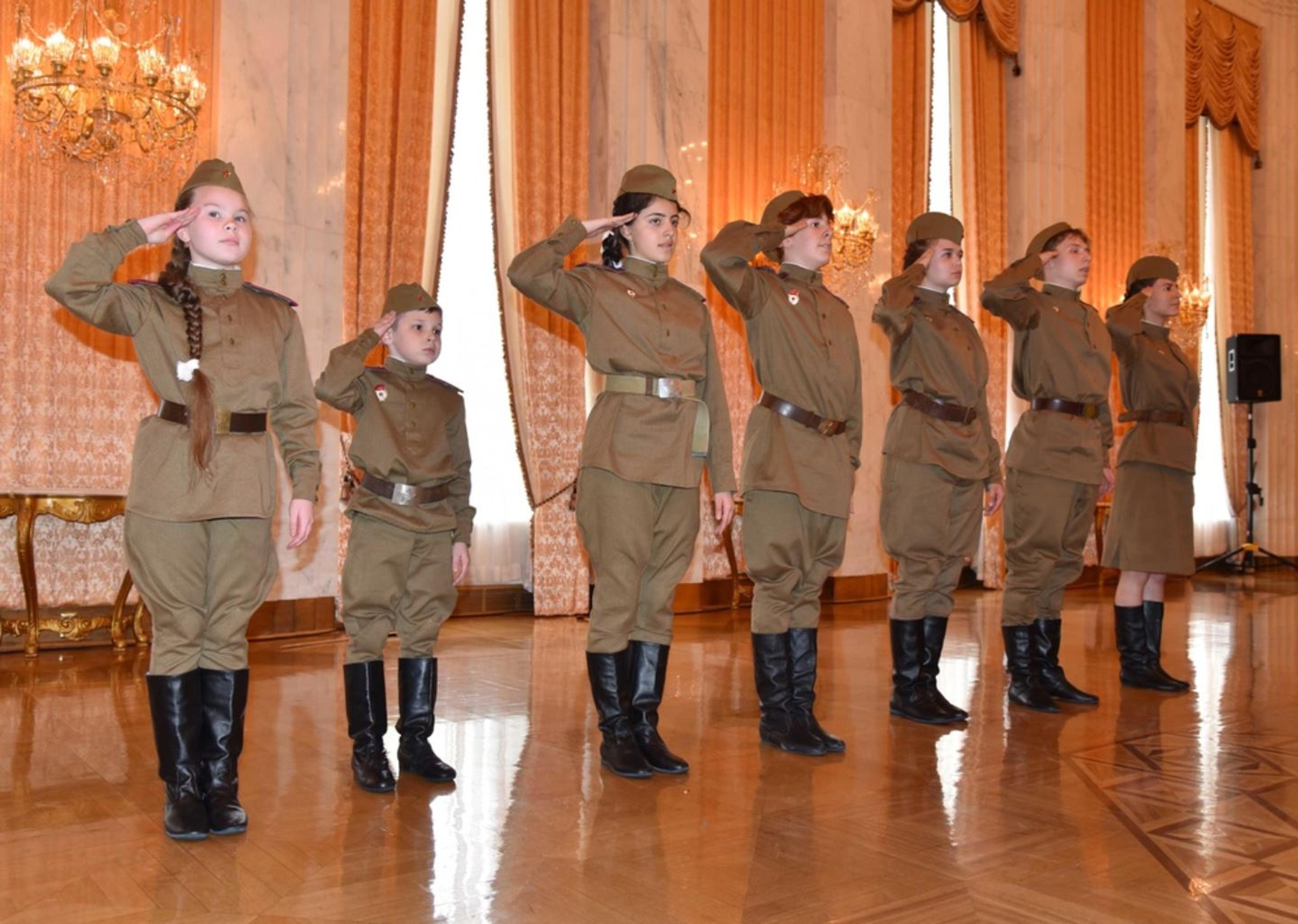 US Intelligence: Russia's military is a hollow force