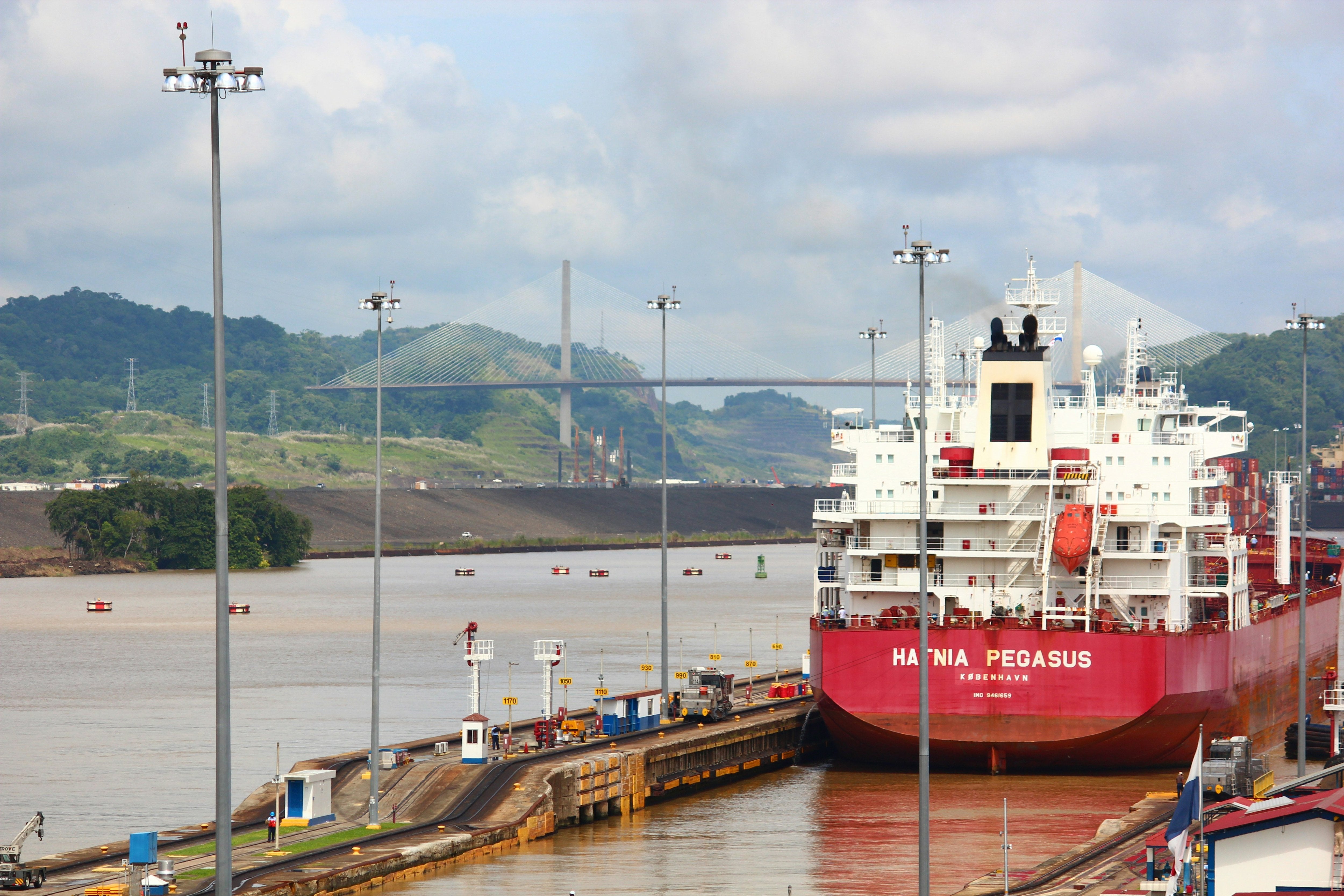 Panama Canal Deal Hits Snag