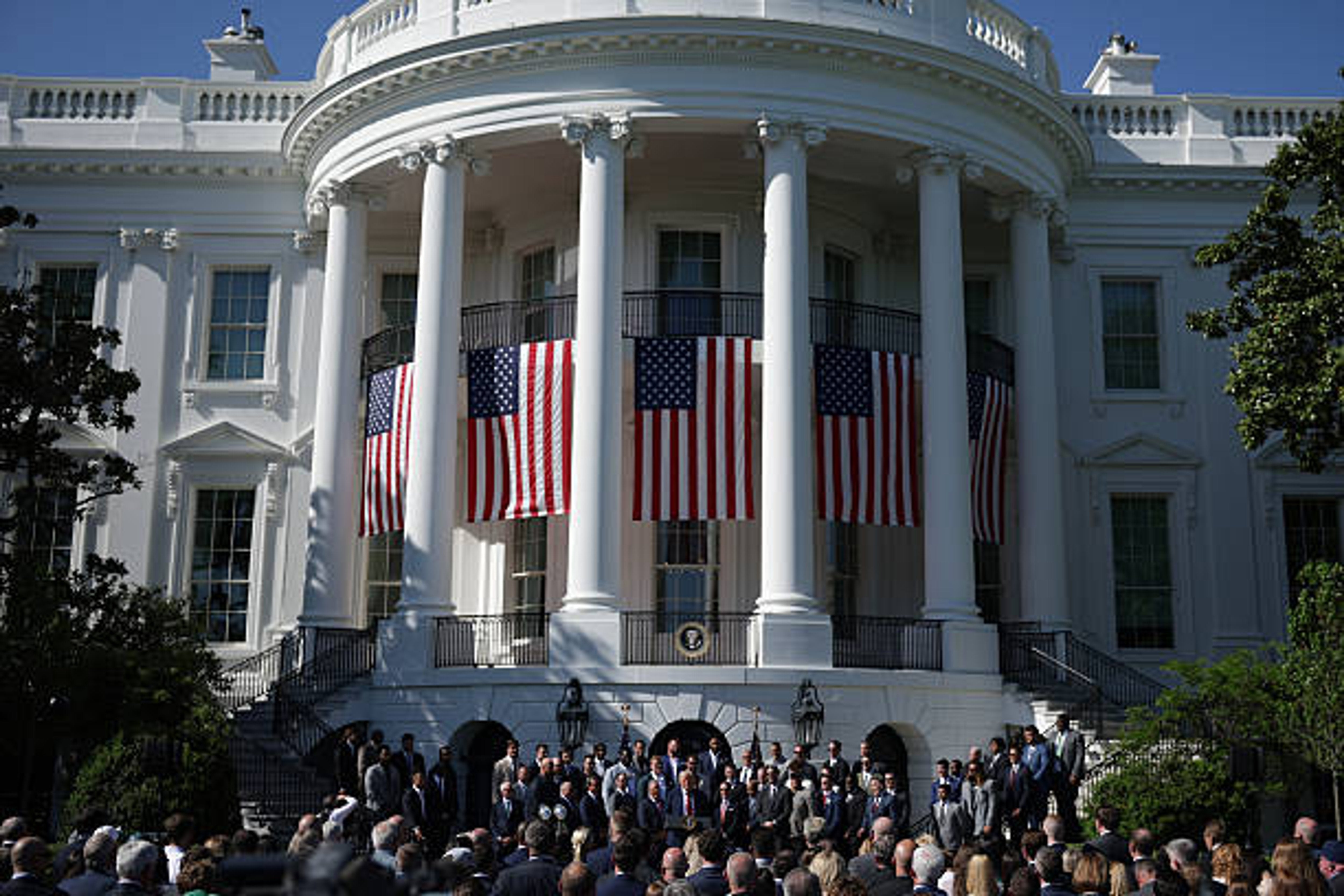 Trump Signs Executive Orders Targeting Sanctuary Cities