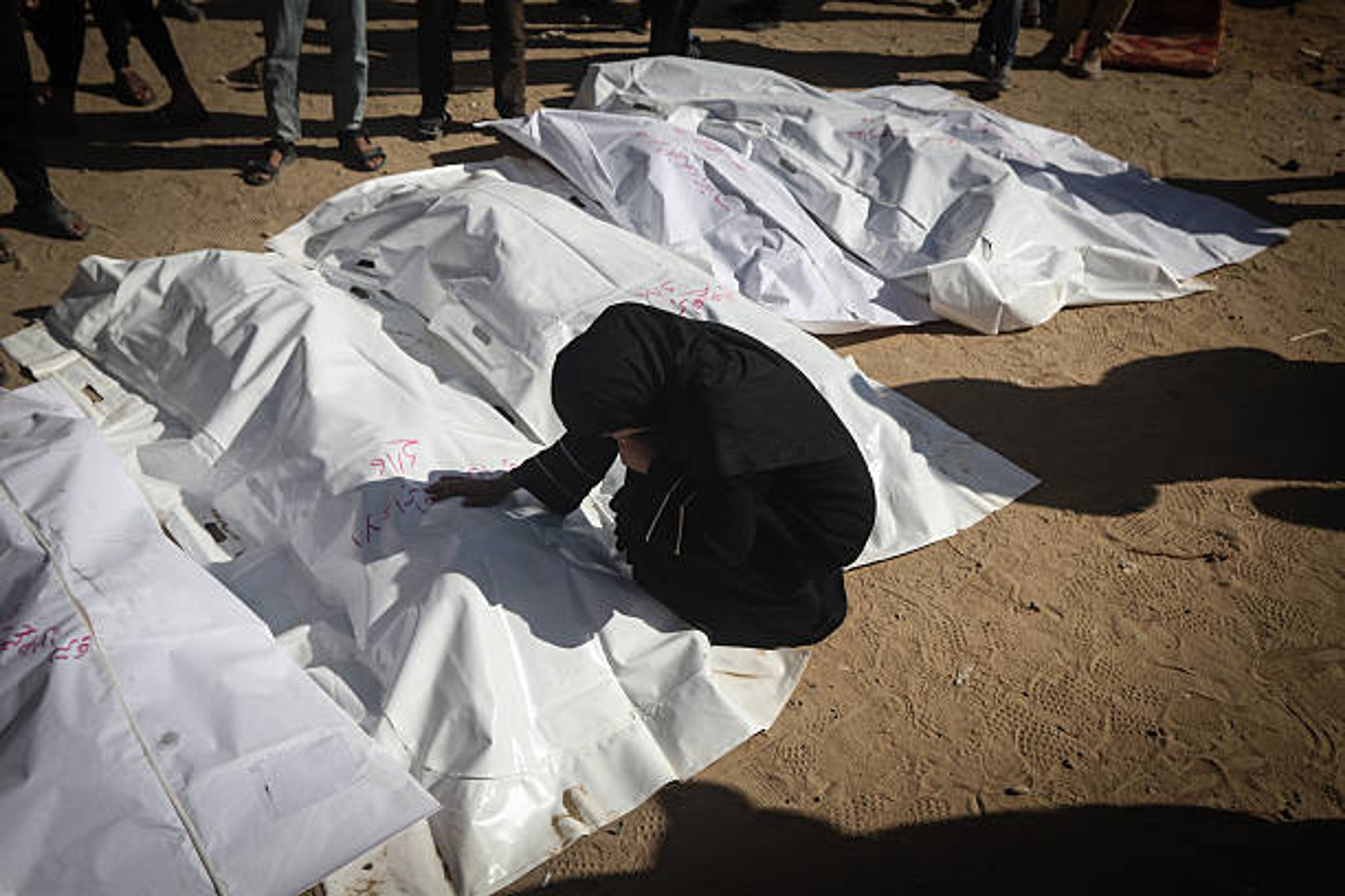 Israel Launches Major Airstrikes in Gaza and Yemen Amid Hostage Crisis and Trump’s Mideast Visit