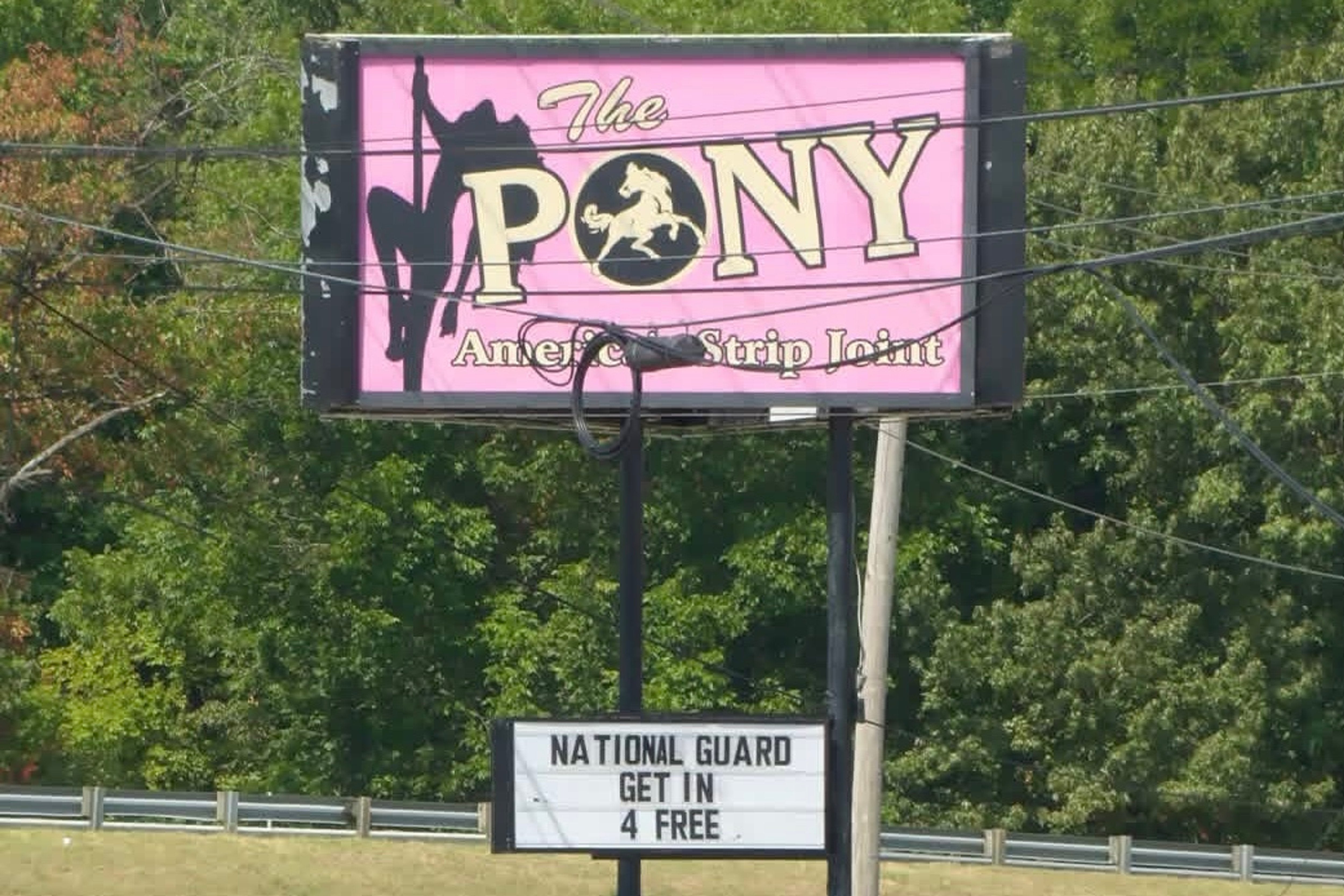 Support the troops? Memphis Gentlemen's Club Welcomes Natty G