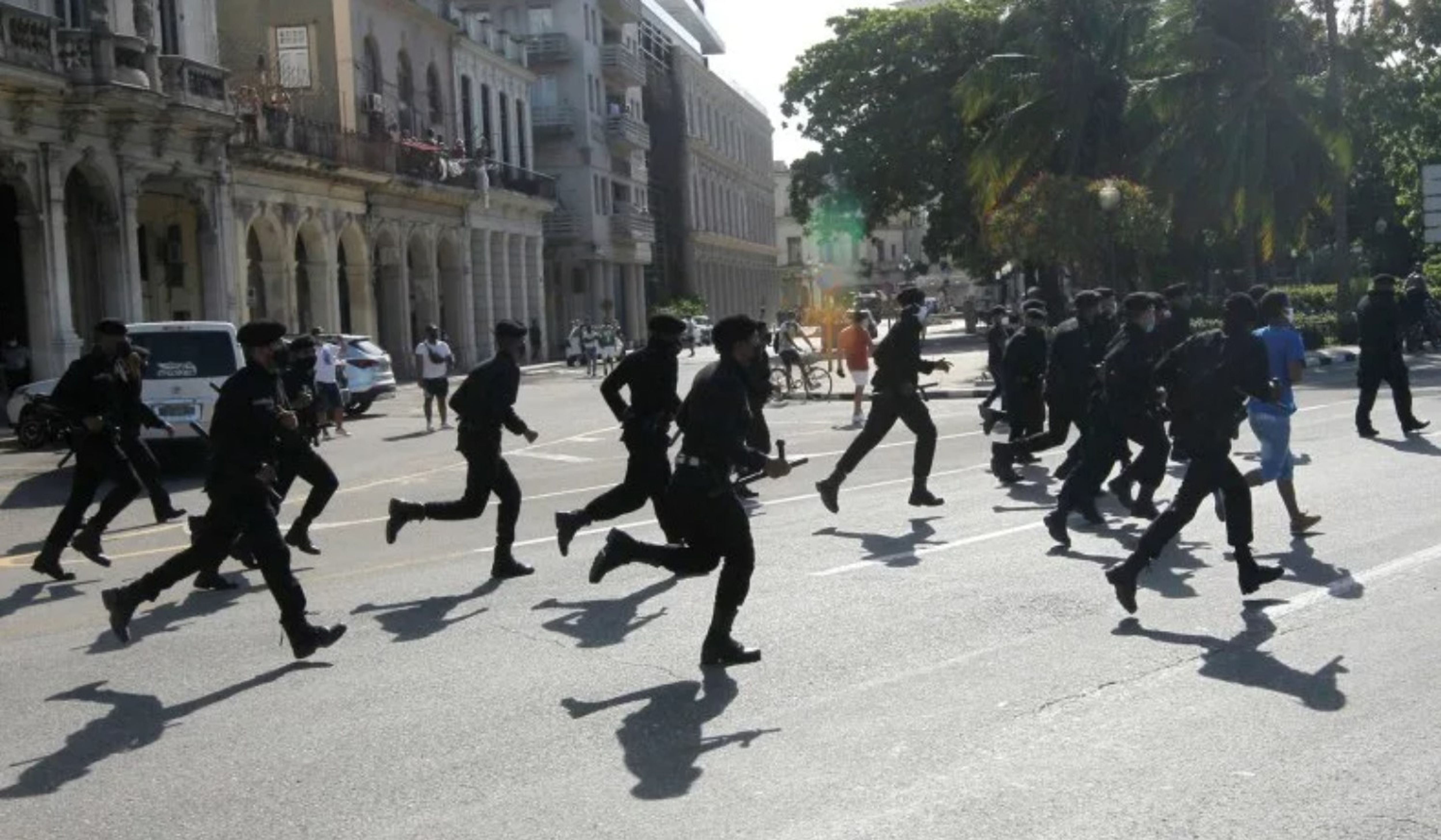 Cuban Security Failures Laid Bare in U.S. Raid on Maduro