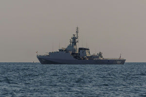 U.S. Submarine Sinks Iranian Frigate Near Sri Lanka