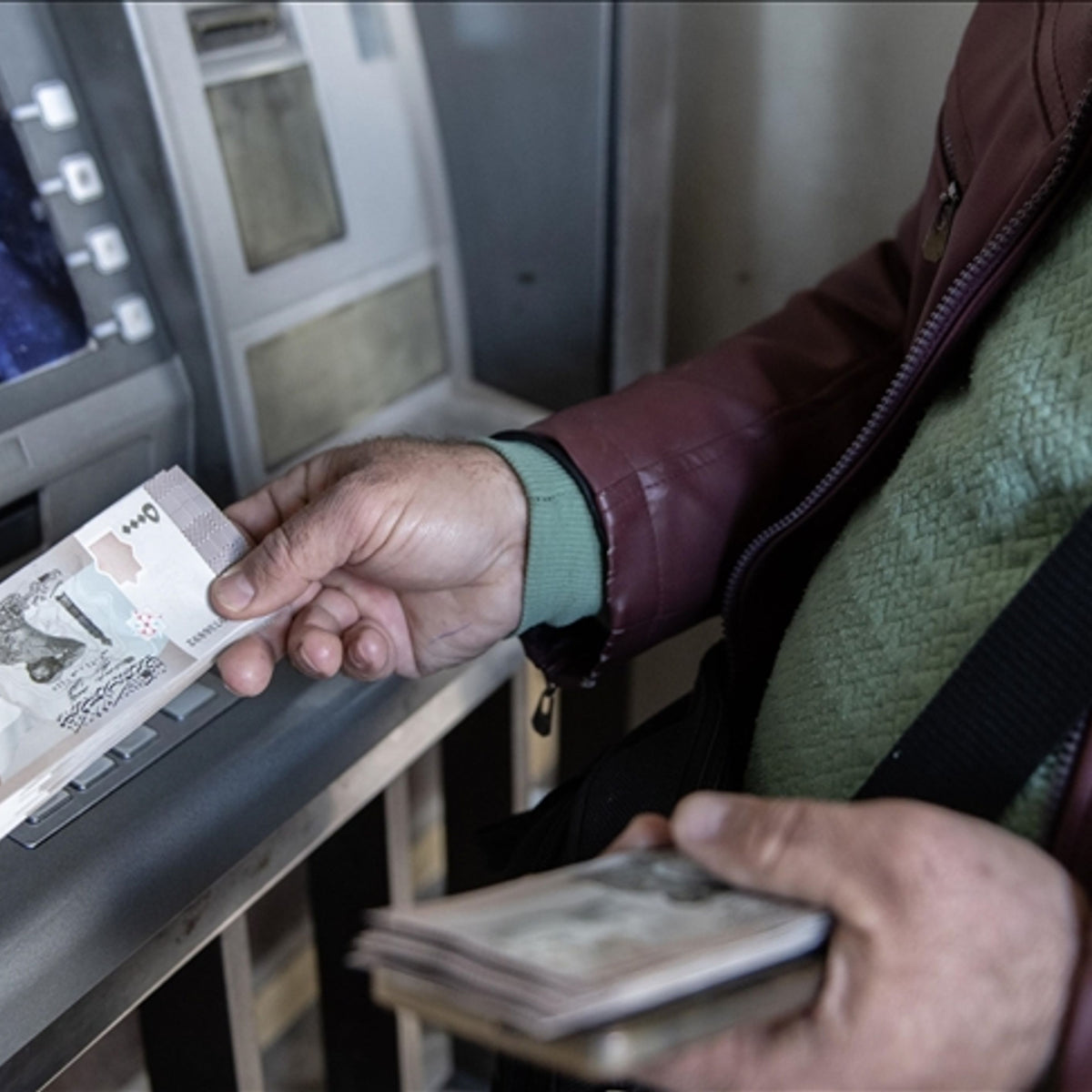 Syria Unveils New Banknotes to Rebrand Economy